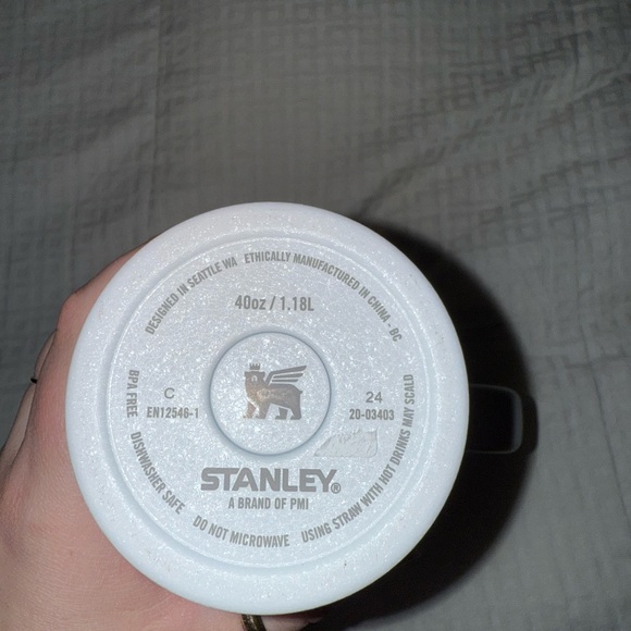 Stanley White Insulated Mug - Picture 2 of 2